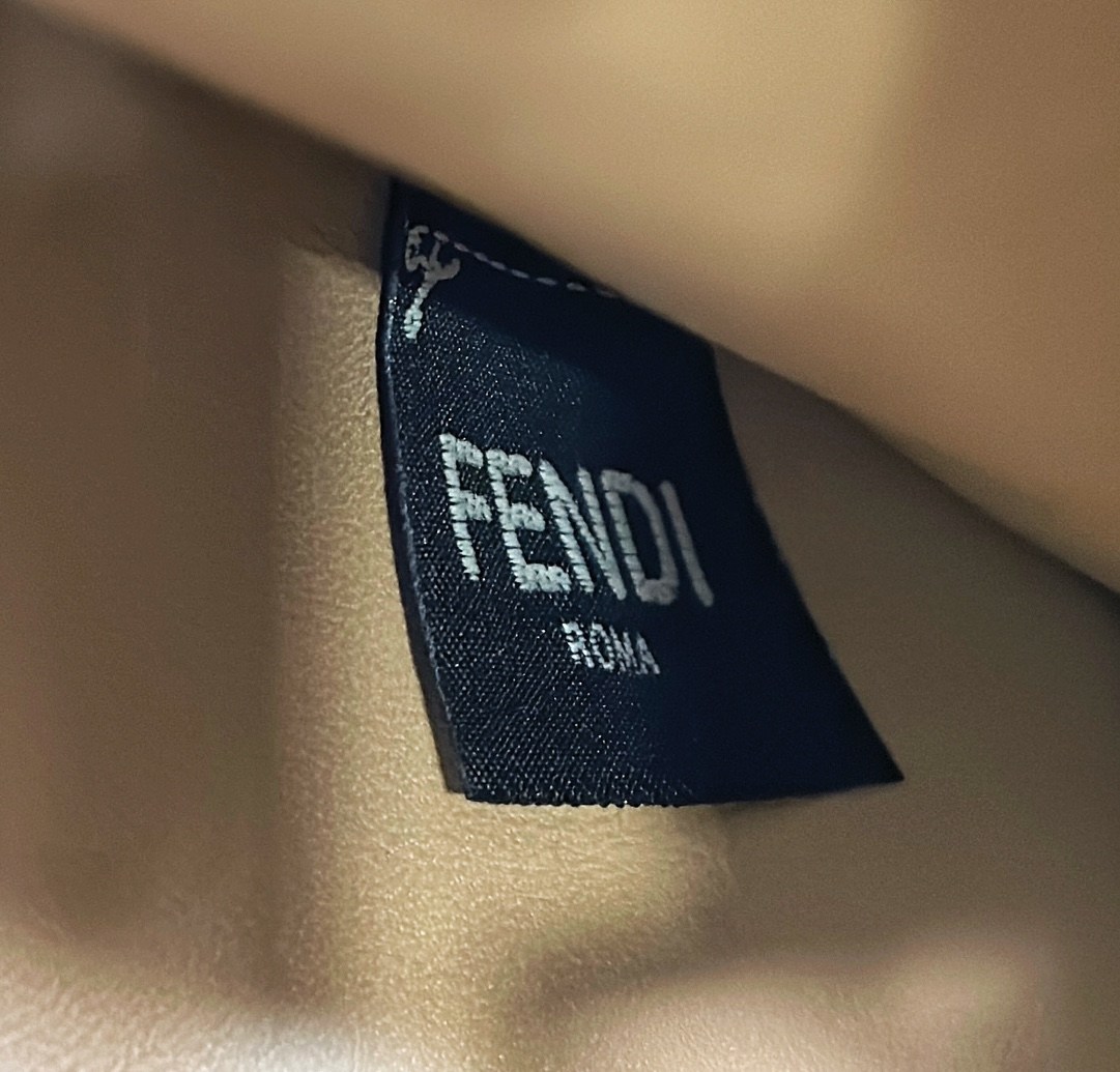 FENDI Peekaboo ISeeU Medium Brown