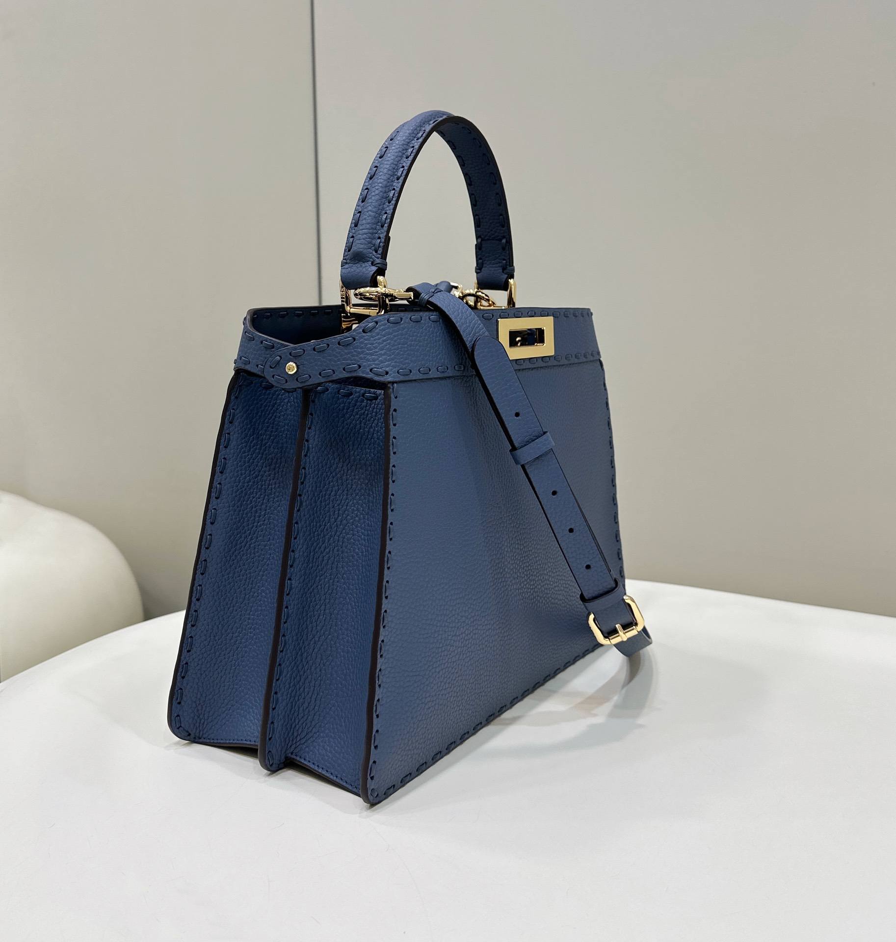 FENDI Peekaboo ISeeU Medium Blue