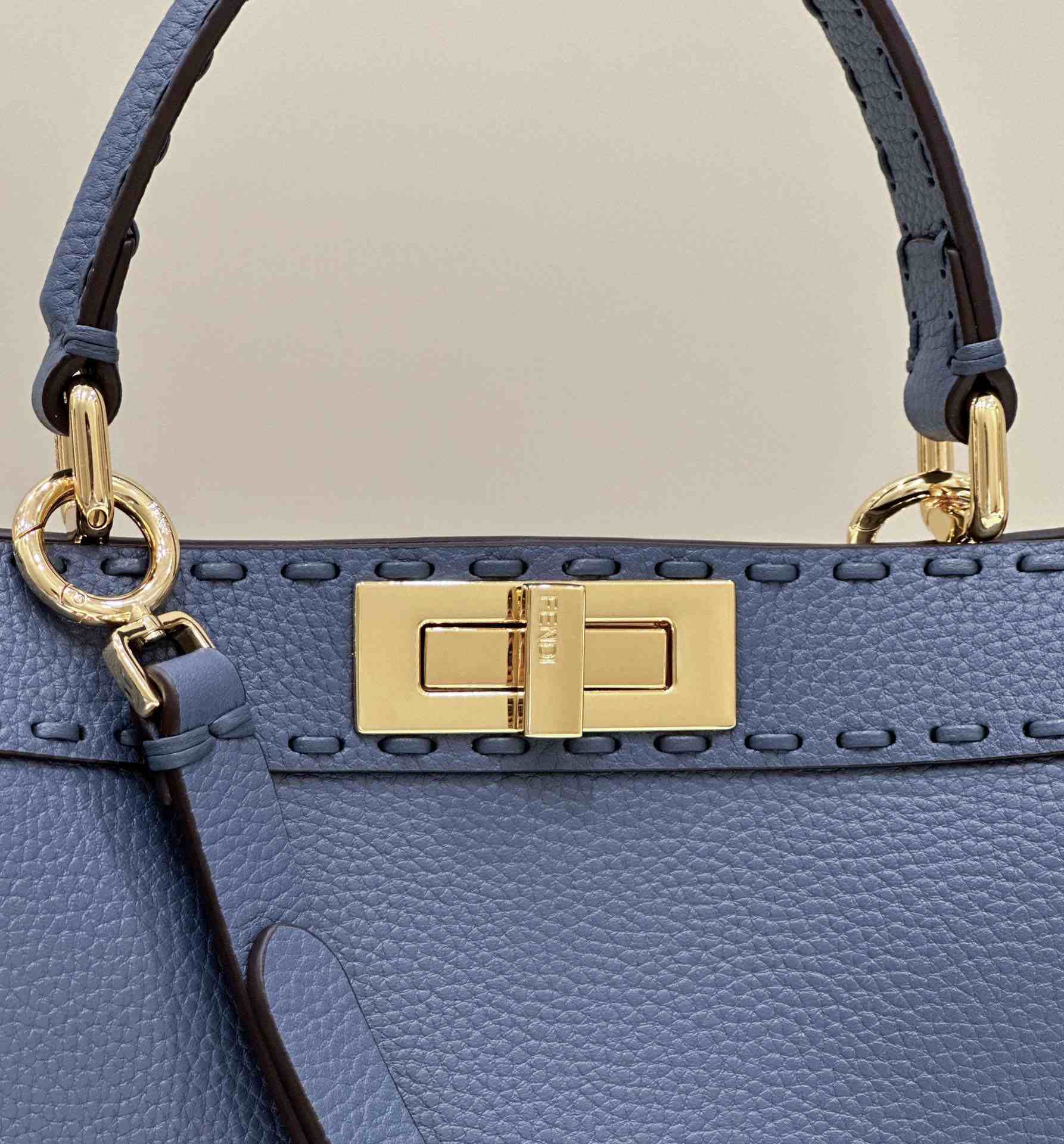 FENDI Peekaboo ISeeU Medium Blue