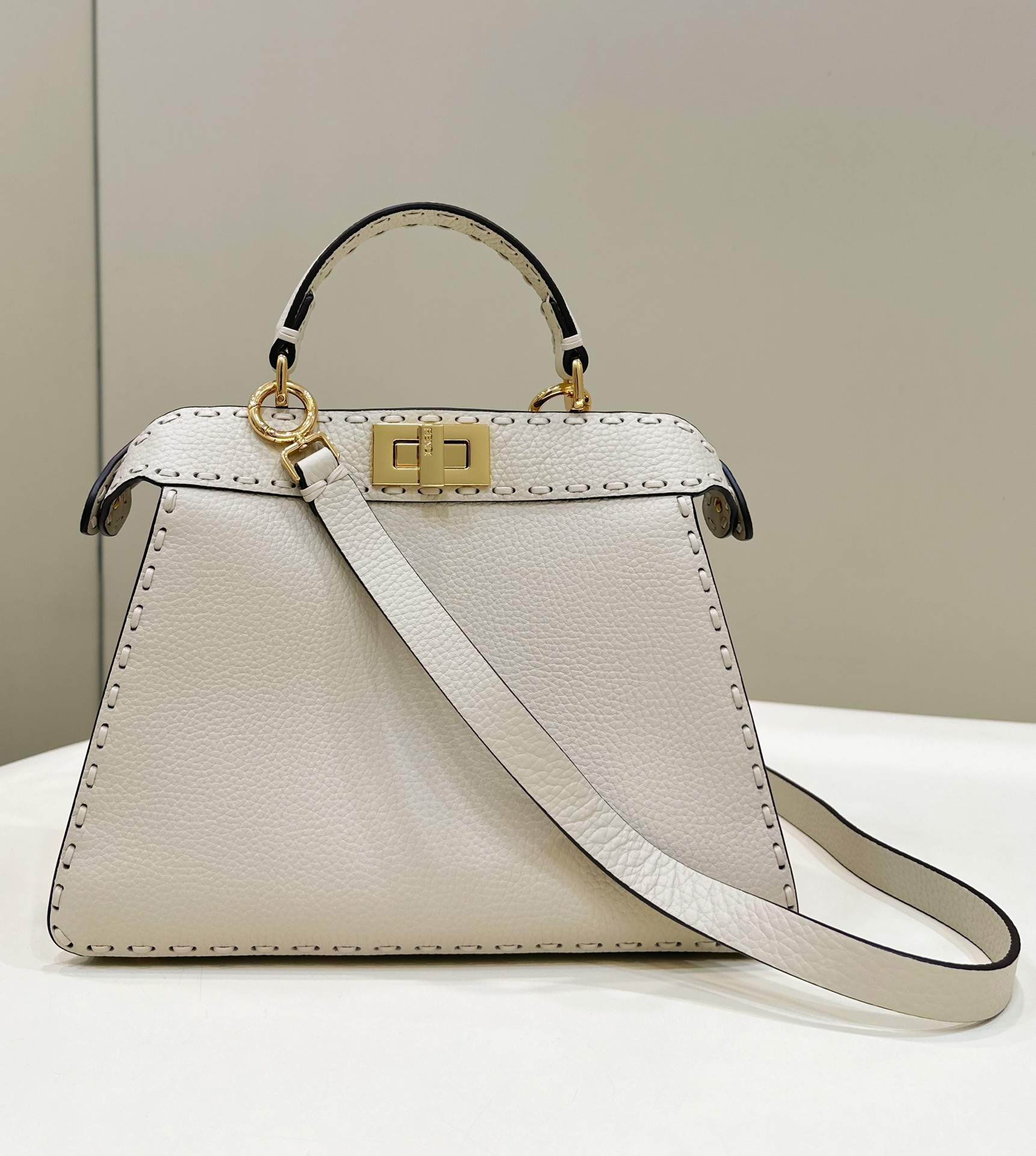 FENDI Peekaboo ISeeU Small White