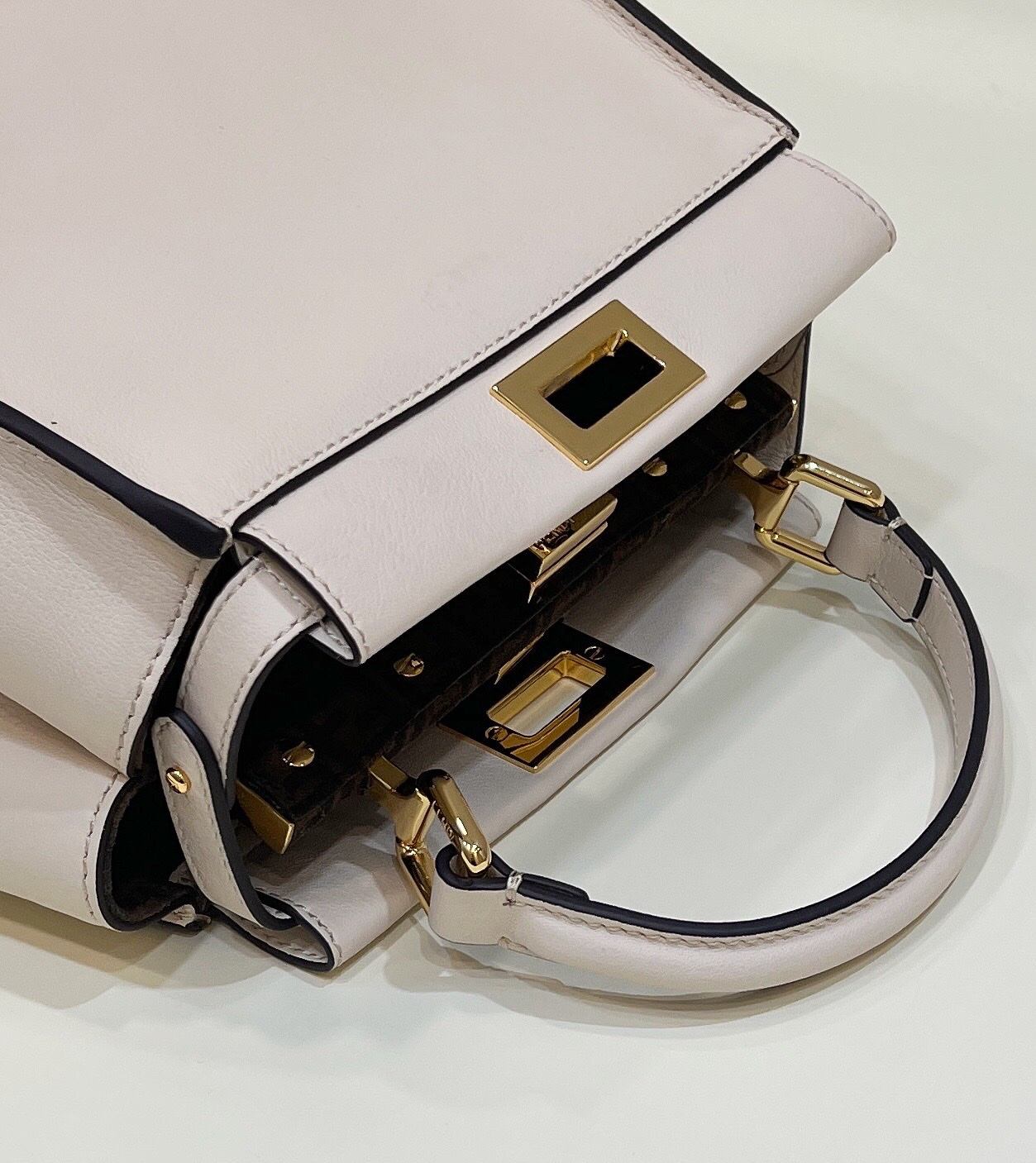 FENDI Peekaboo Mini White