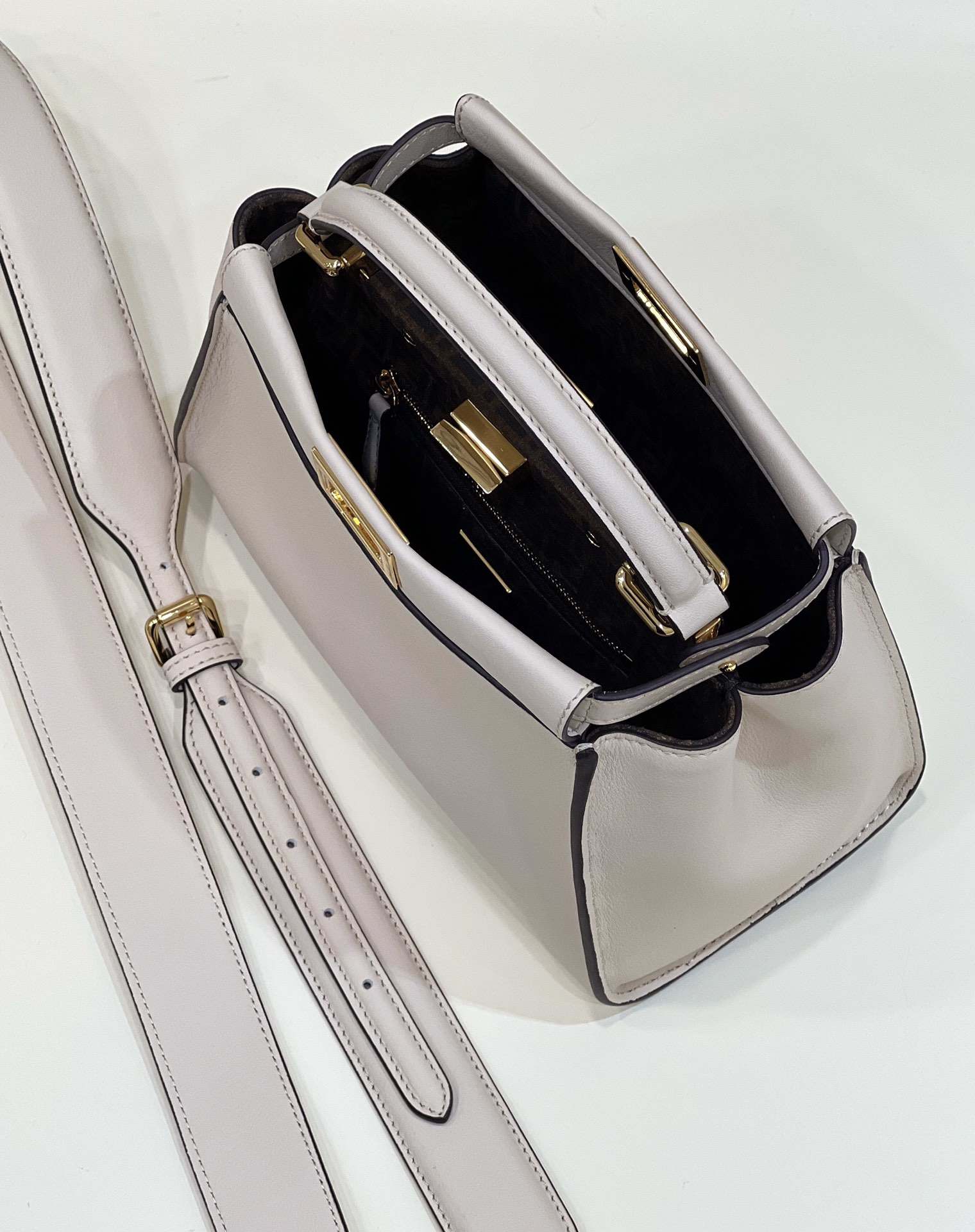 FENDI Peekaboo Mini White