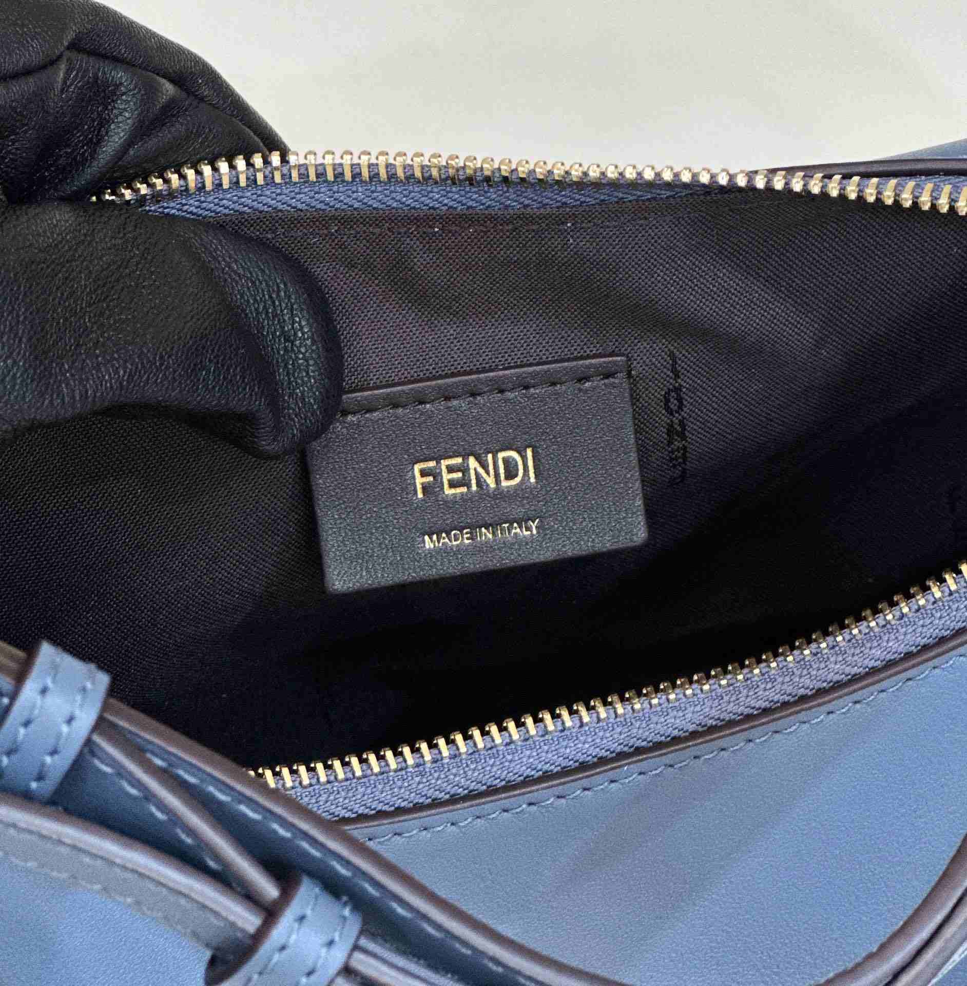 FENDI Graphy Small Blue