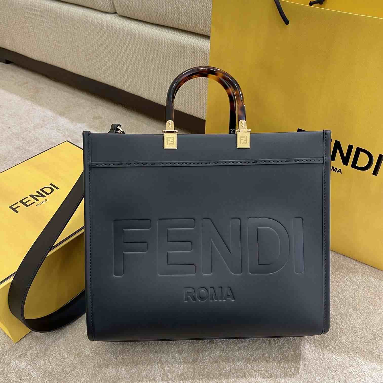 FENDI Sunshine Medium Black Leather Shopper