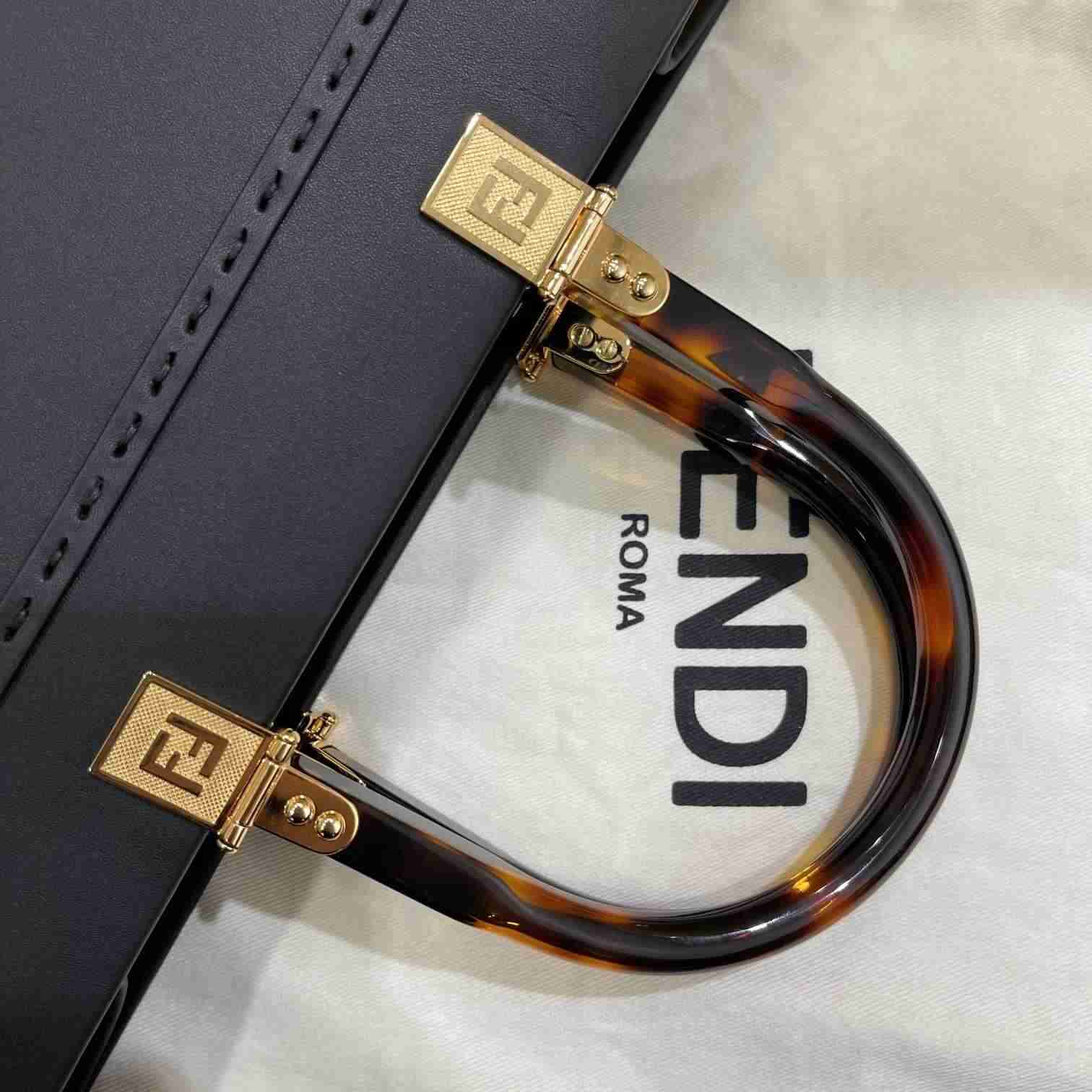 FENDI Sunshine Medium Black Leather Shopper