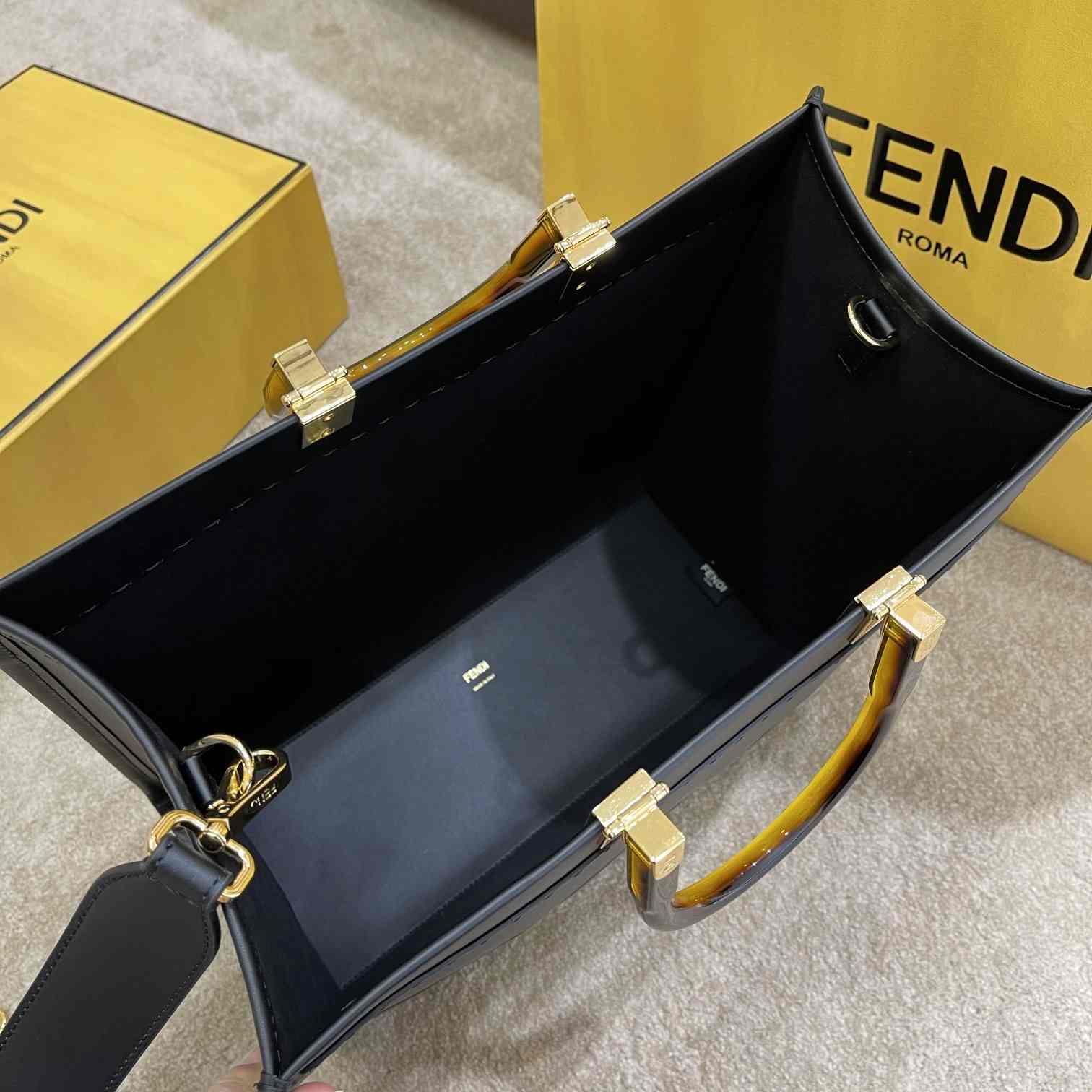 FENDI Sunshine Medium Black Leather Shopper