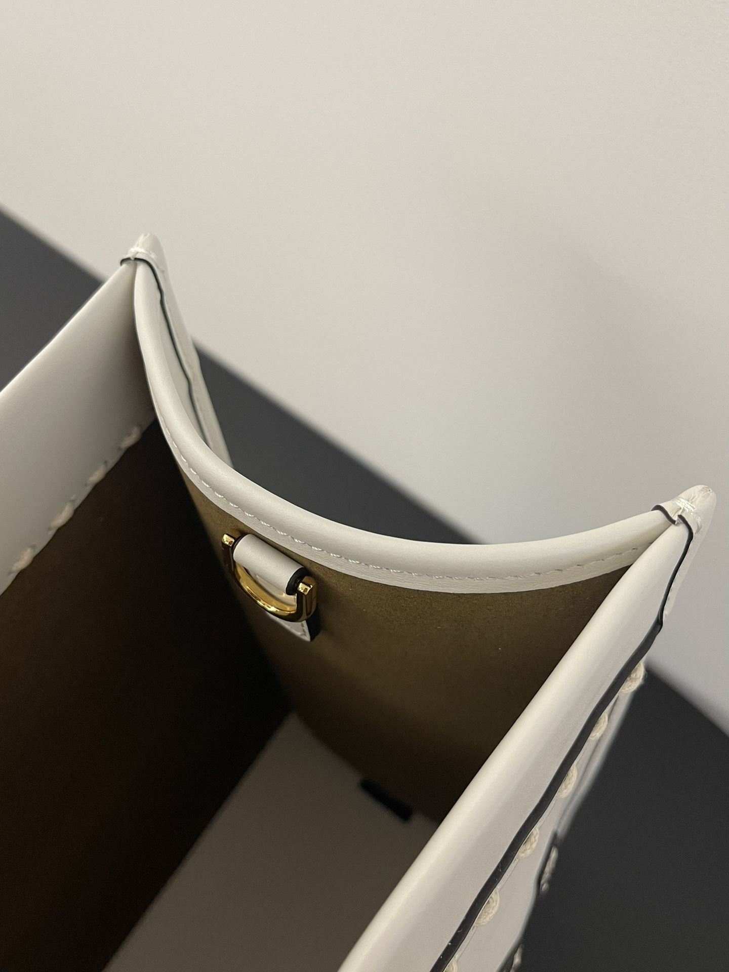 FENDI Sunshine Medium White Leather And Elaphe Shopper