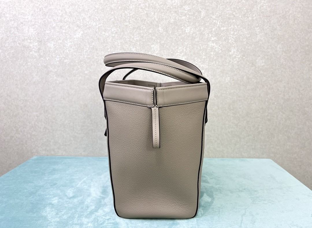 FENDI Origami Meduim Dove Gray