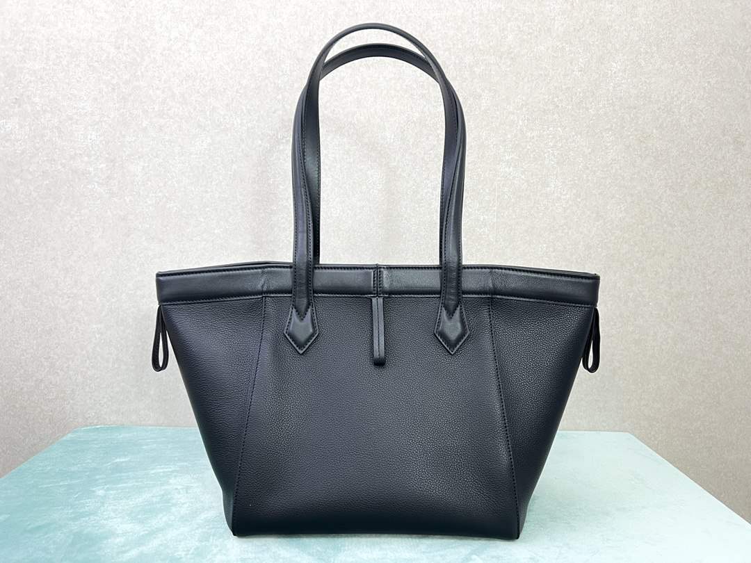 FENDI Origami Meduim Black