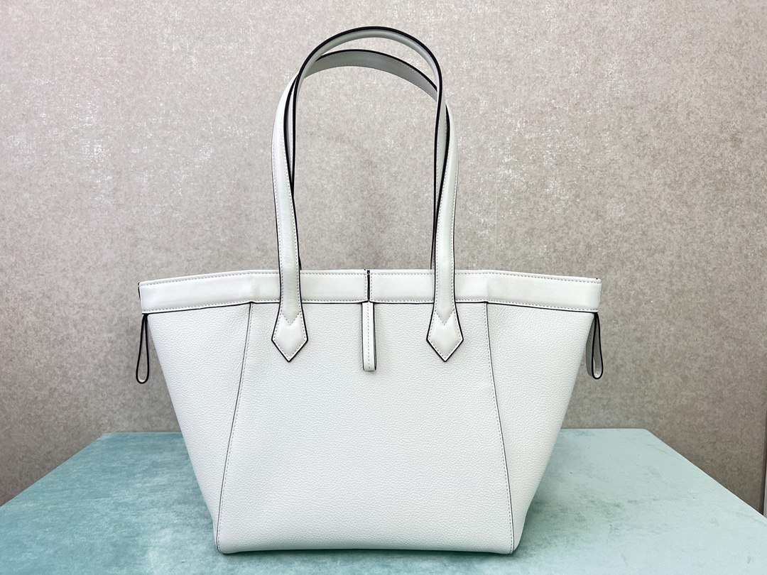 FENDI Origami Meduim White