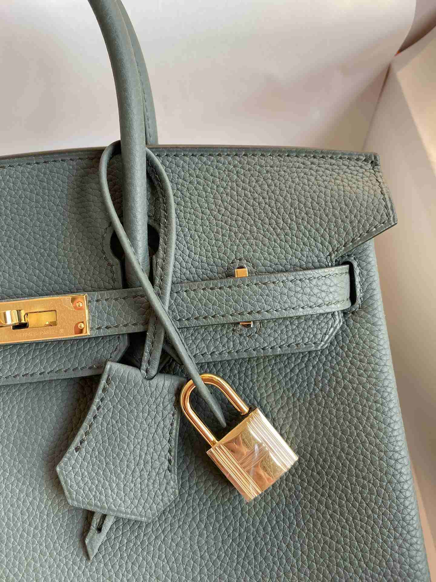 HERMES Birkin 25 Vert amande Togo Gold-tone Hardware