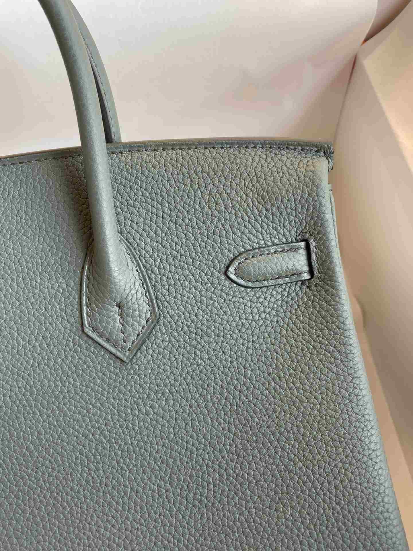 HERMES Birkin 25 Vert amande Togo Gold-tone Hardware