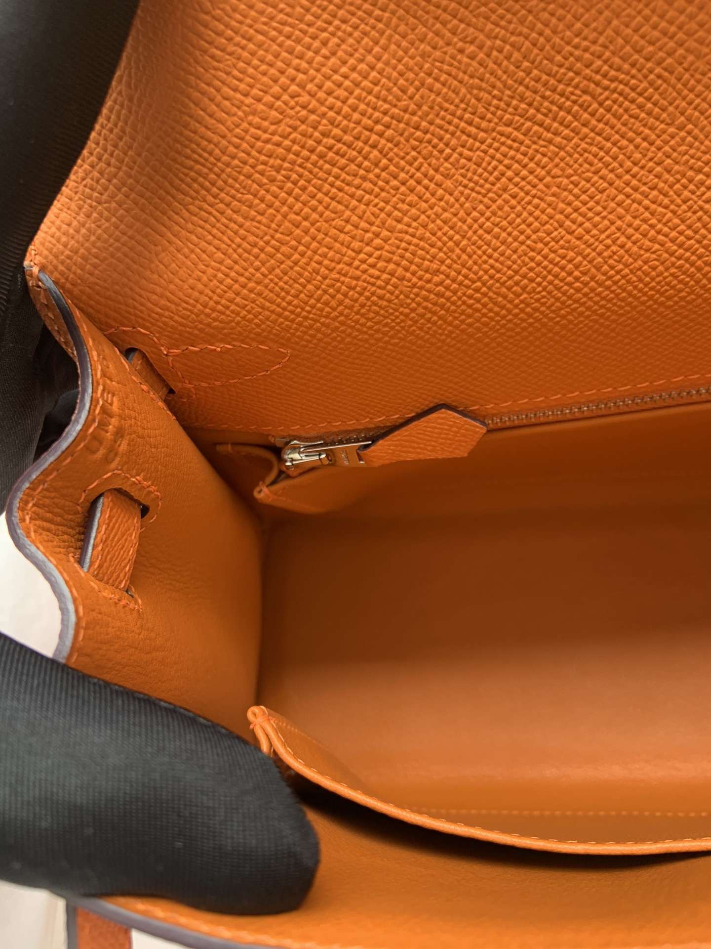 HERMES Kelly 25 Orange Epsom Silver-tone Hardware