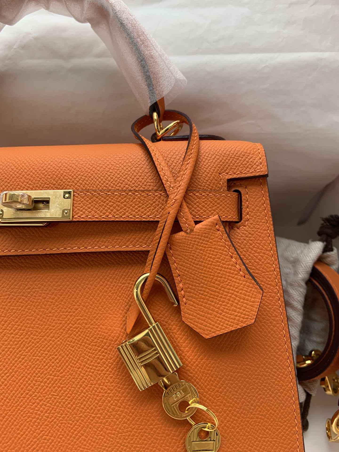 HERMES Kelly 25 Orange Epsom Gold-tone Hardware