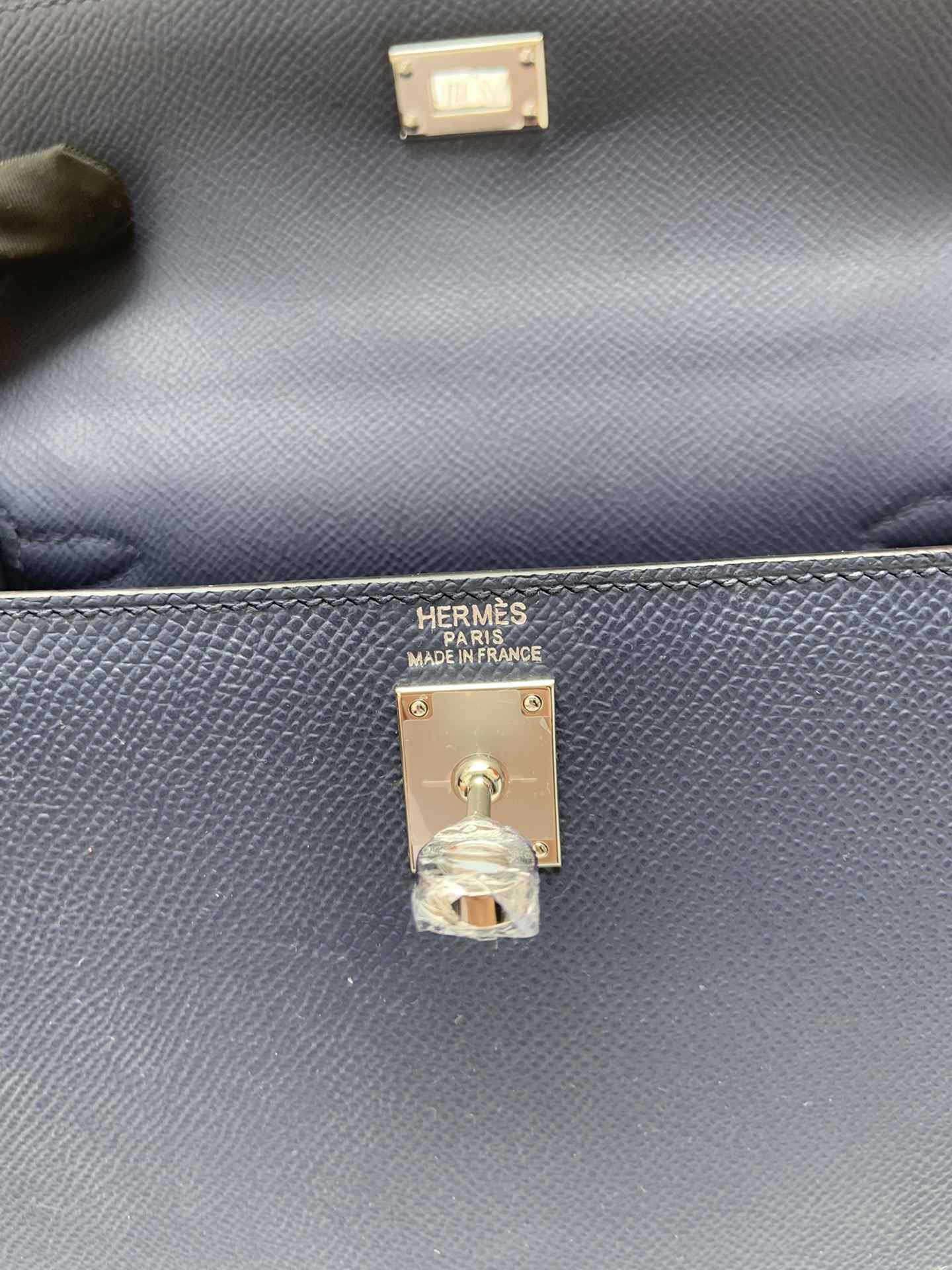 HERMES Kelly 25 Deep Blue Epsom Silver-tone Hardware