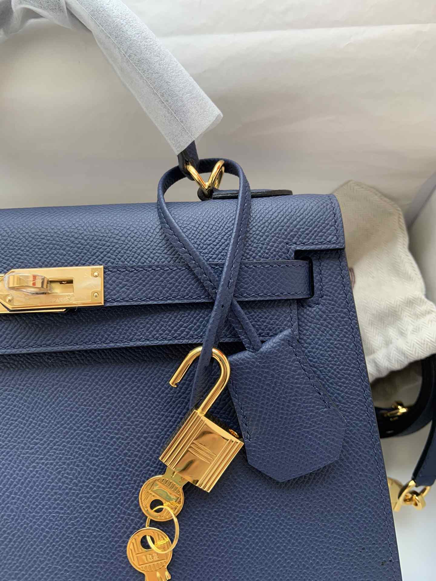 HERMES Kelly 25 Deep Blue Epsom Gold-tone Hardware