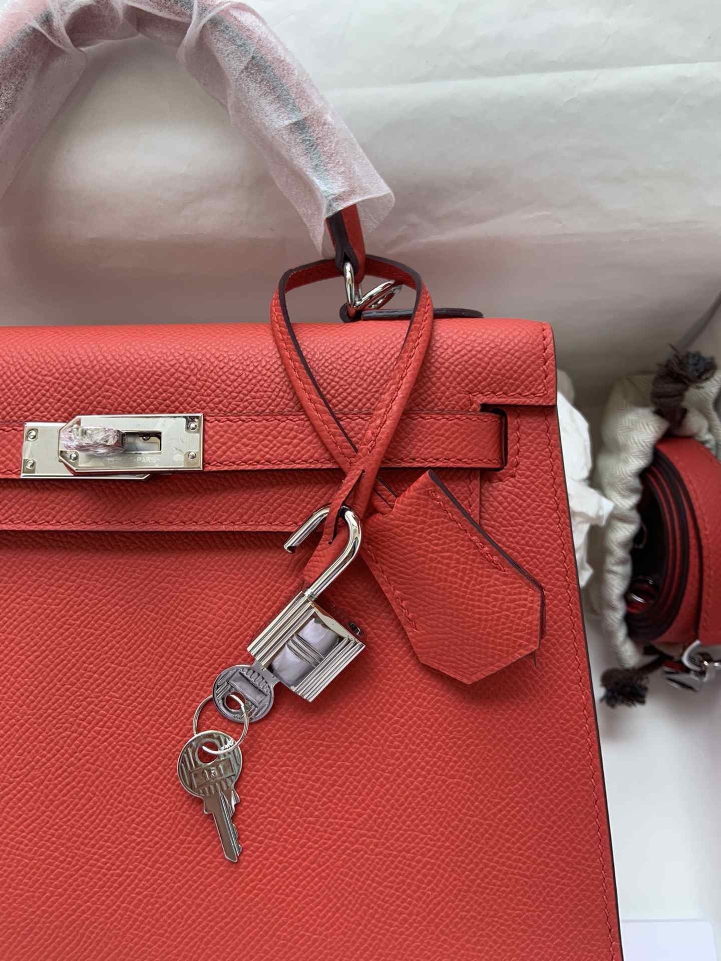 HERMES Kelly 25 Rouge De Corur Epsom Silver-tone Hardware