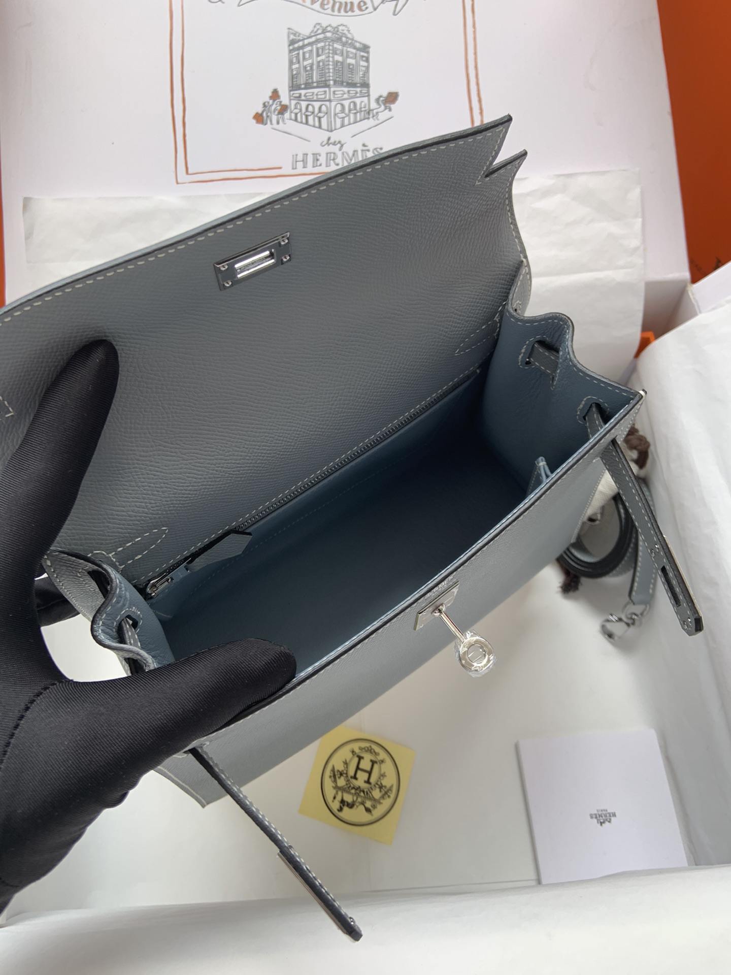 HERMES Kelly 25 Bleu Lin Epsom Silver-tone Hardware