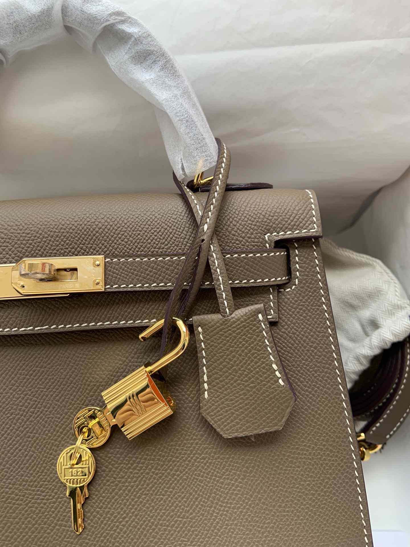 HERMES Kelly 25 Etoupe Epsom Gold-tone Hardware