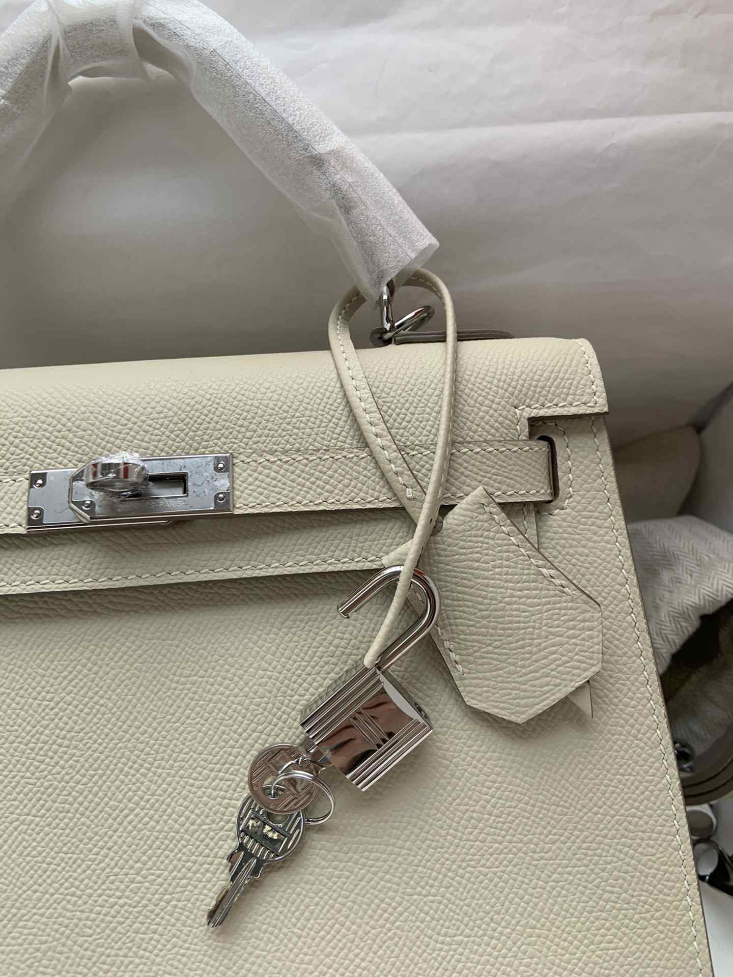 HERMES Kelly 25 Craie Epsom Silver-tone Hardware