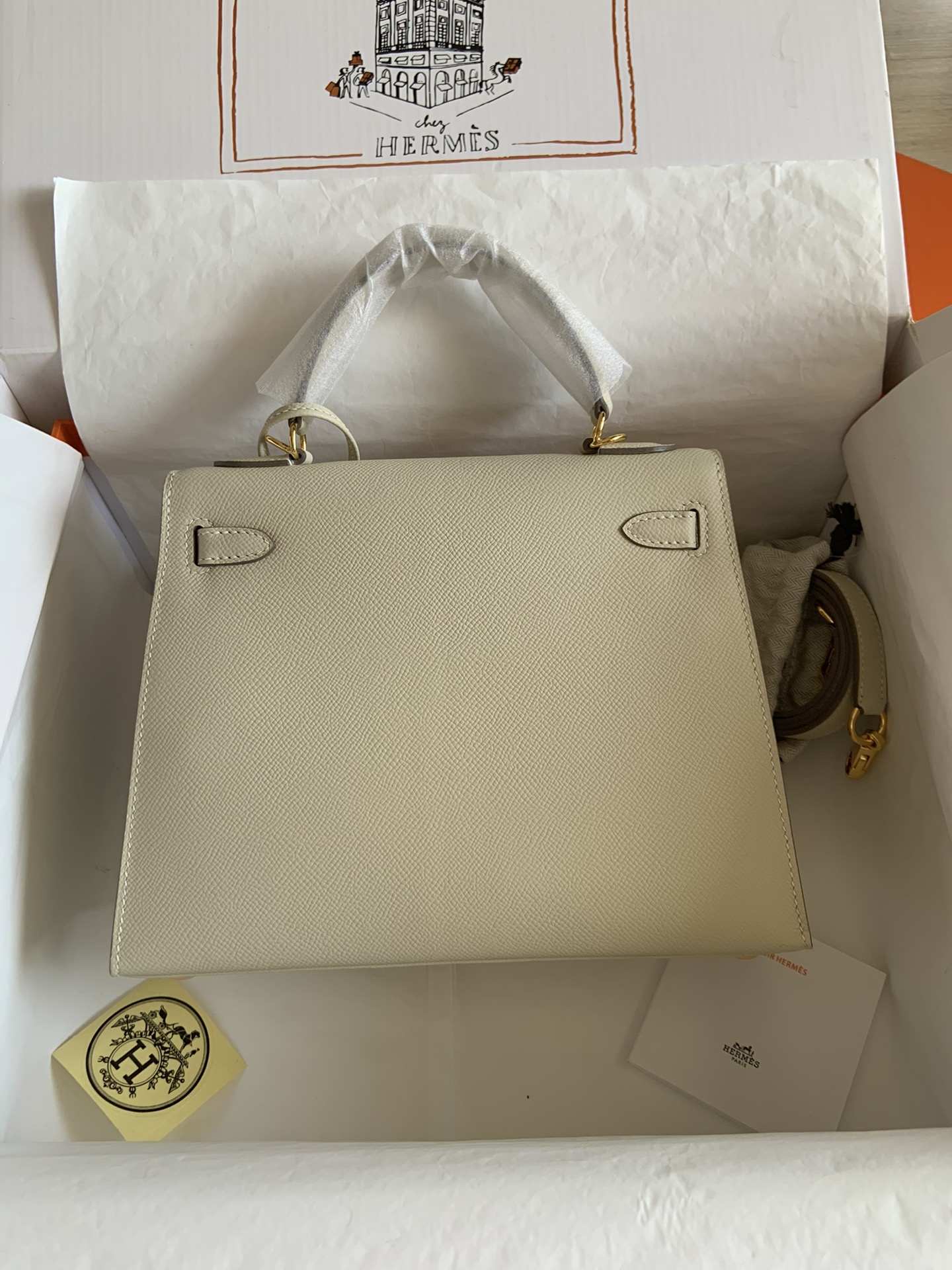 HERMES Kelly 25 Craie Epsom Gold-tone Hardware