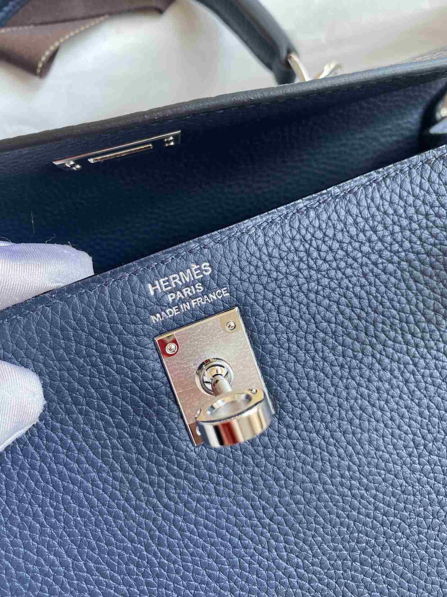 HERMES Kelly 25 Bleu Sapphir Togo Silver-tone Hardware