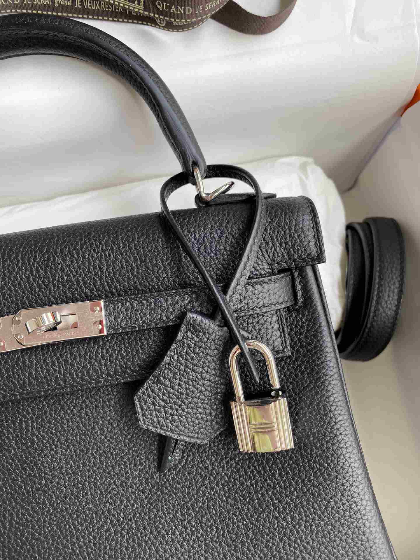 HERMES Kelly 25 Nior Togo Silver-tone Hardware