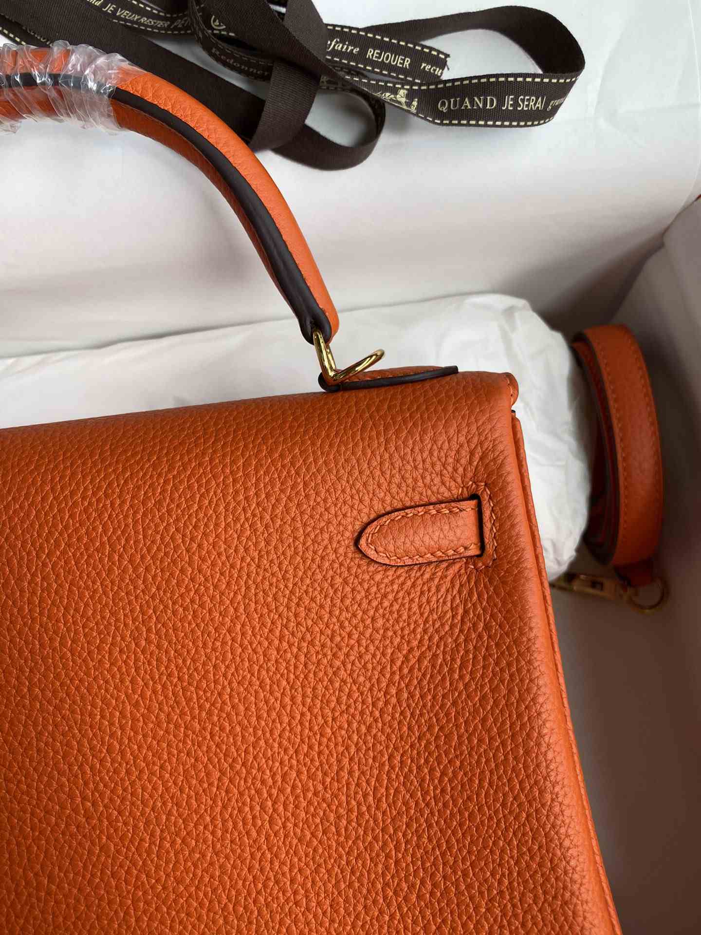 HERMES Kelly 25 Orange Togo Gold-tone Hardware