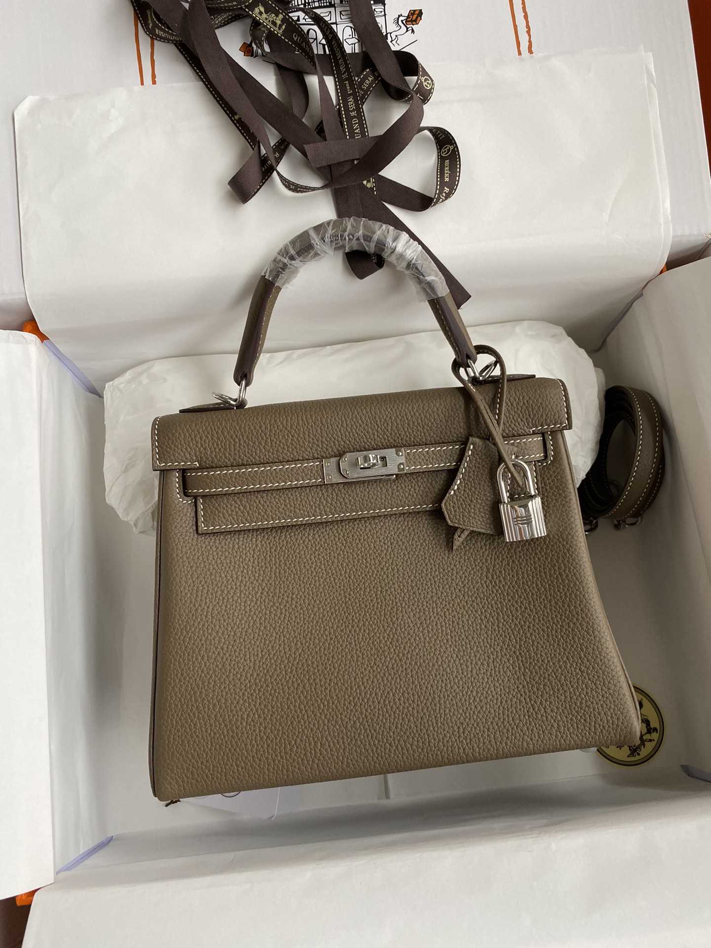 HERMES Kelly 25 Etoupe Togo Silver-tone Hardware