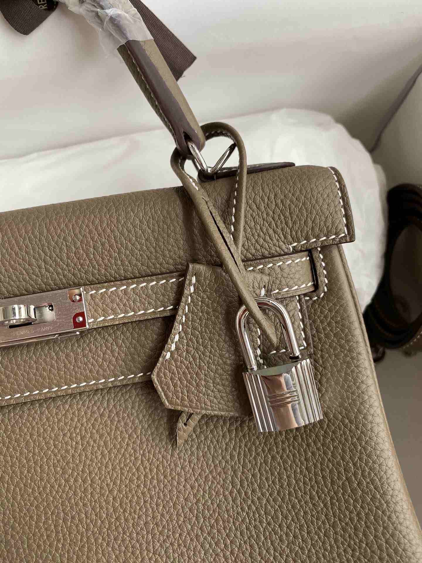 HERMES Kelly 25 Etoupe Togo Silver-tone Hardware