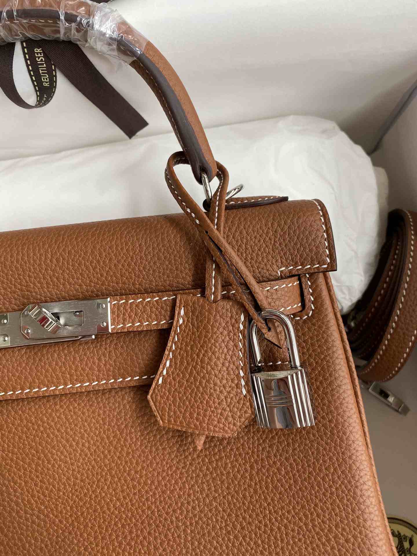 HERMES Kelly 25 Gold Togo Silver-tone Hardware