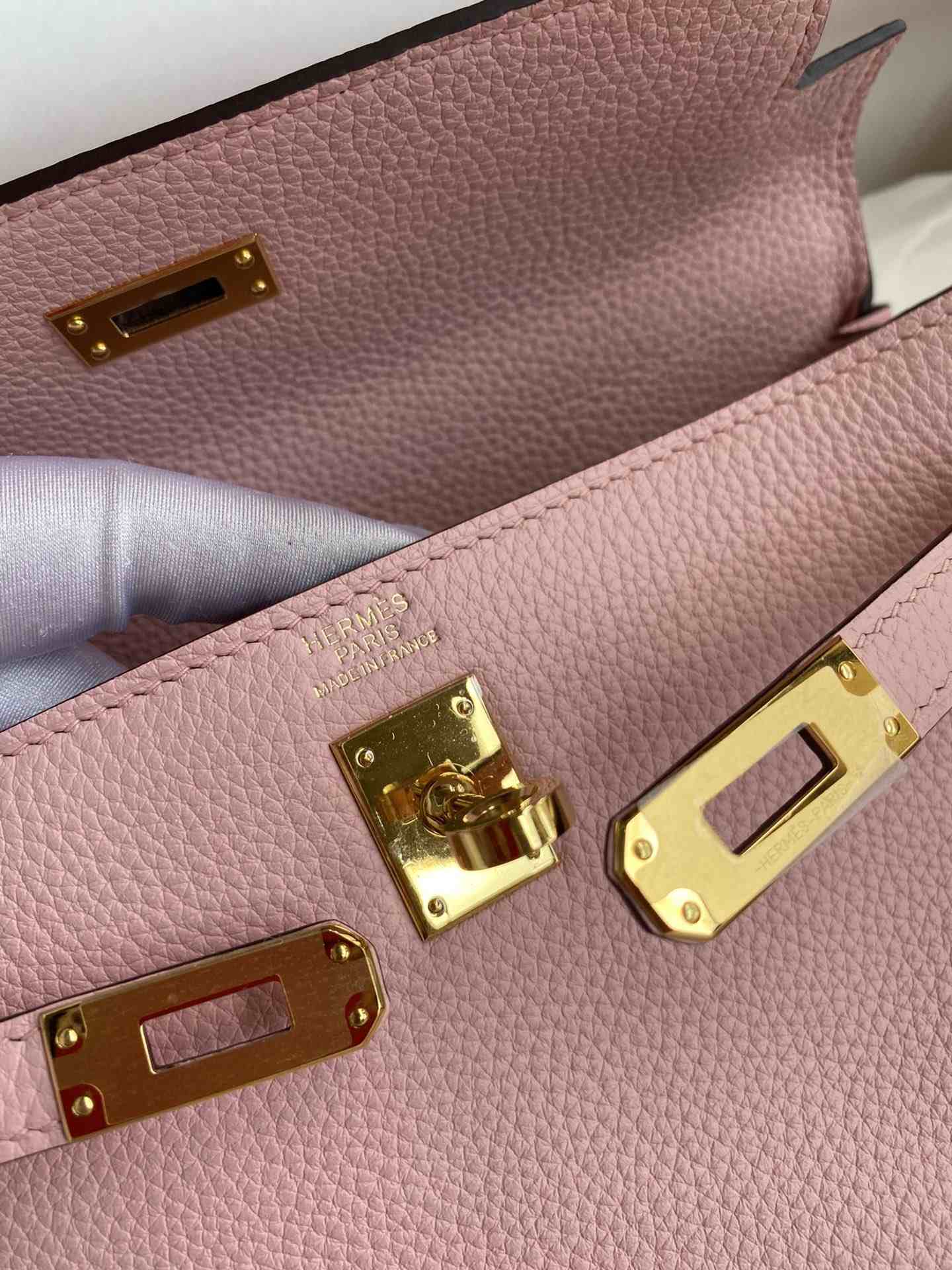 HERMES Kelly 25 Rose Sakura Togo Gold-tone Hardware