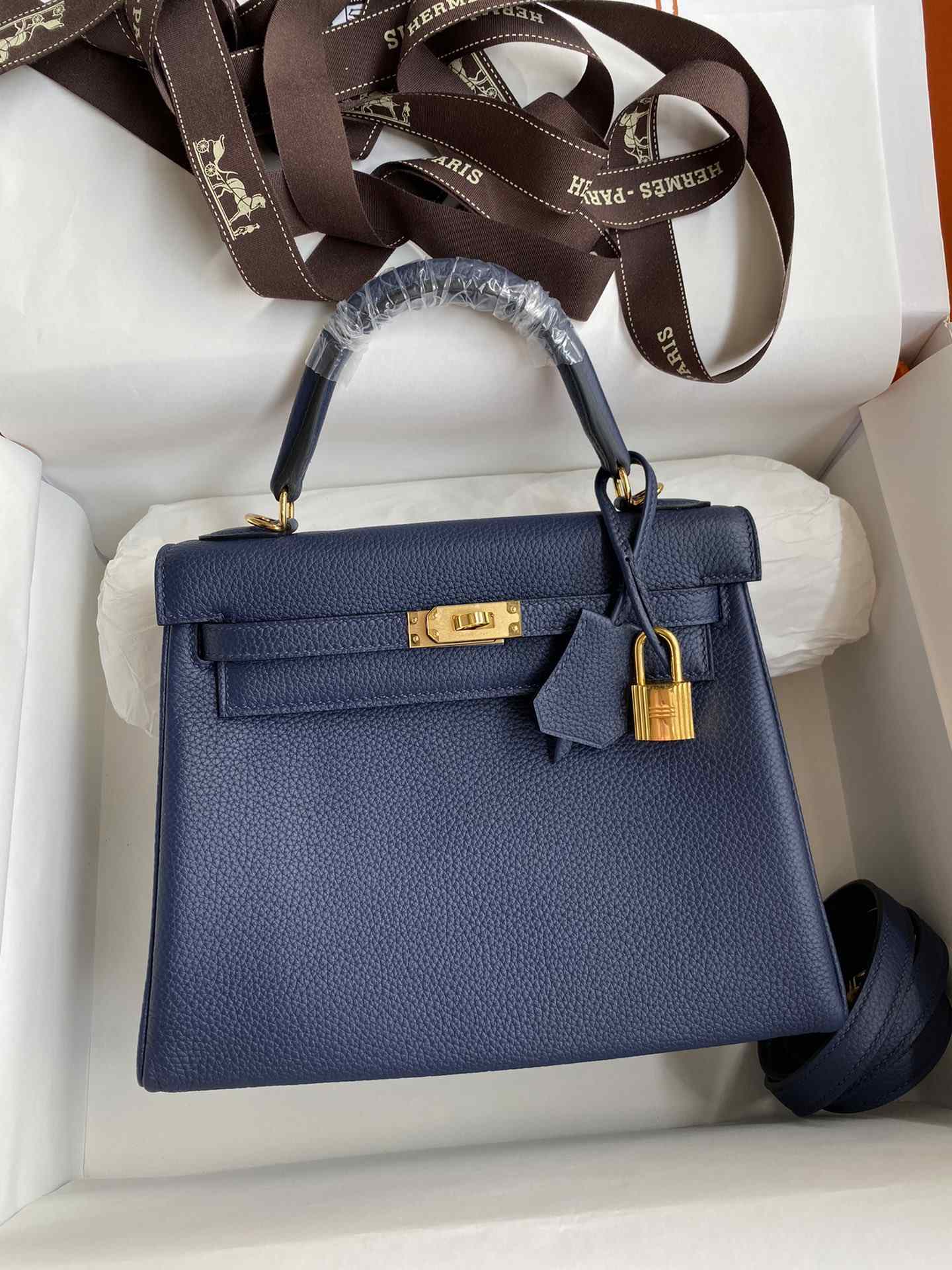 HERMES Kelly 25 Deep Blue Togo Gold-tone Hardware