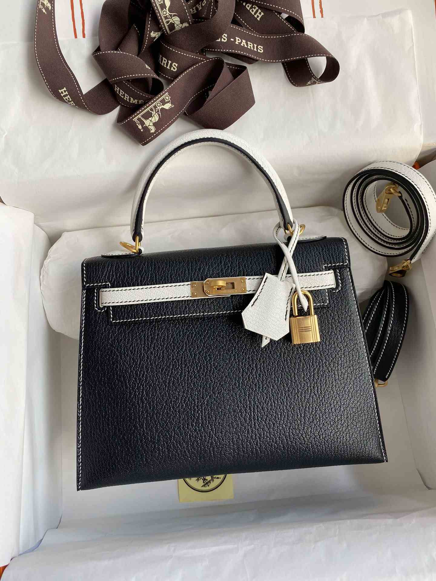 HERMES Kelly 25 Nior&Craie Epsom Gold-tone Hardware