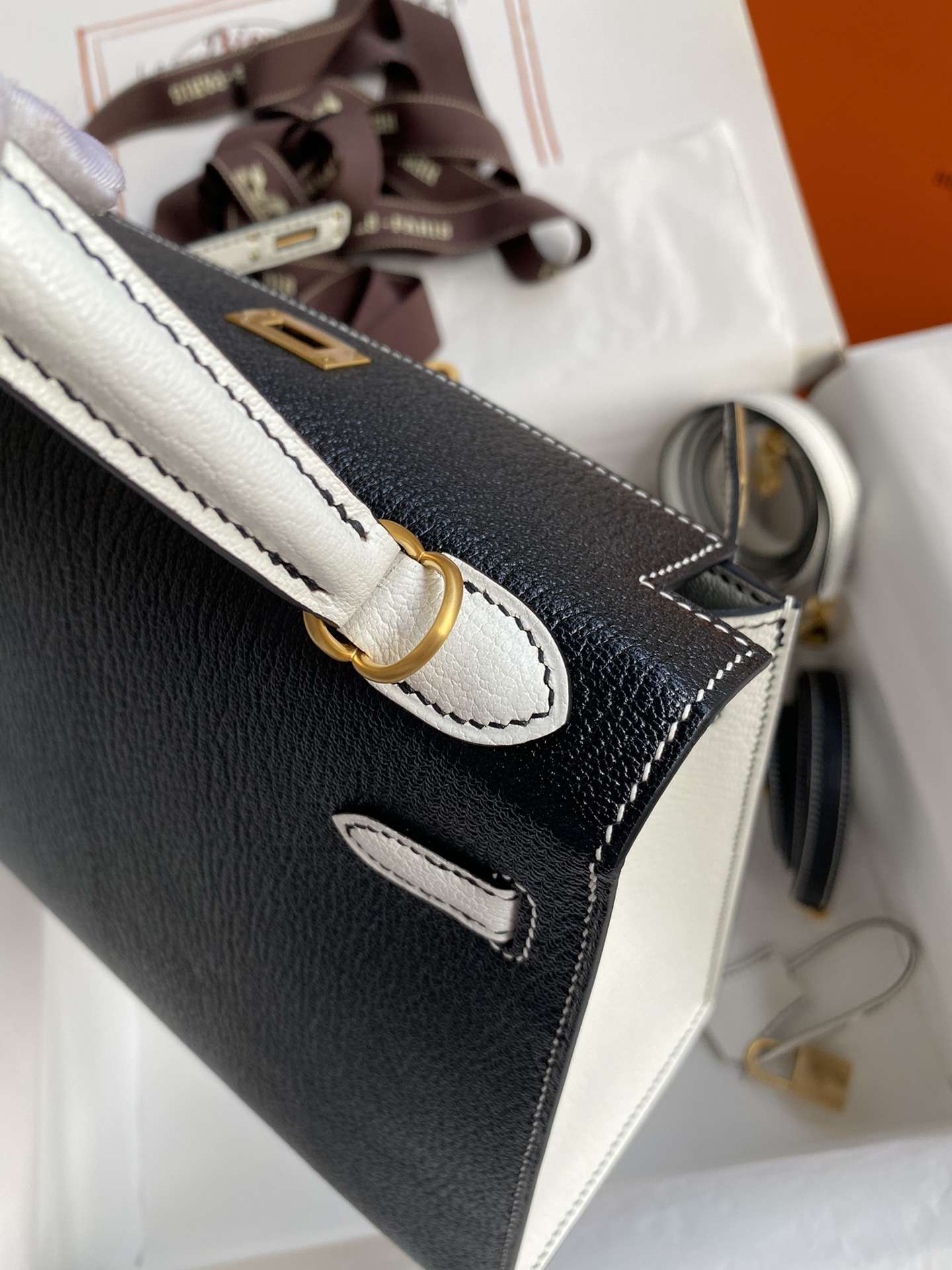 HERMES Kelly 25 Nior&Craie Epsom Gold-tone Hardware