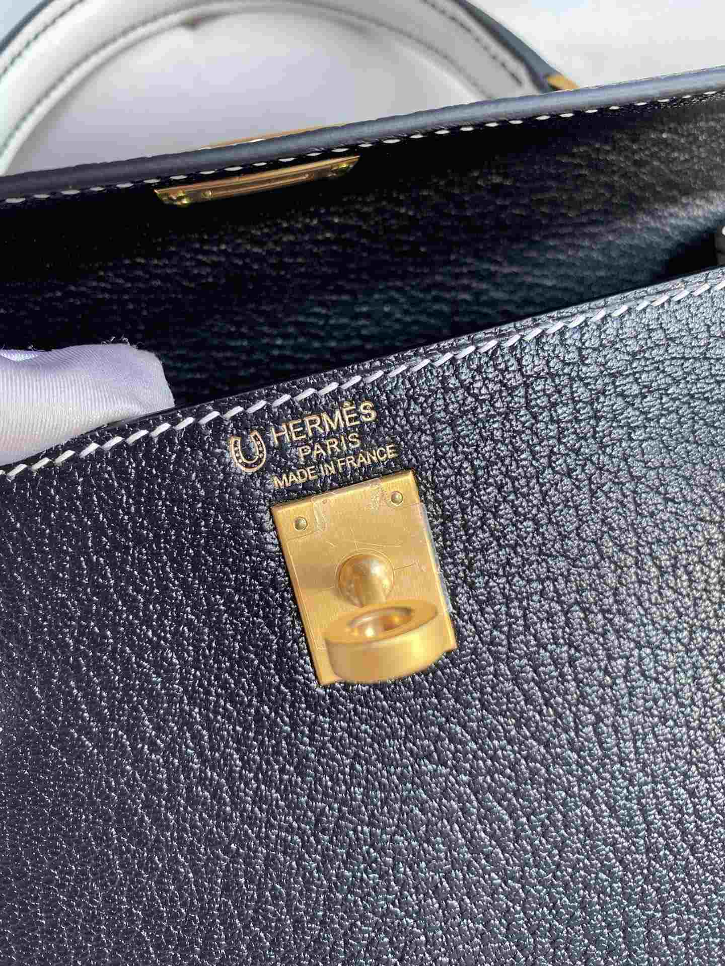 HERMES Kelly 25 Nior&Craie Epsom Gold-tone Hardware