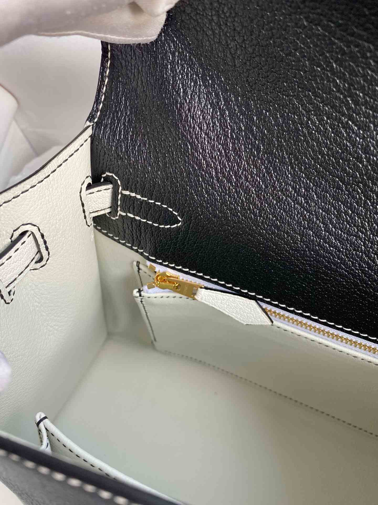 HERMES Kelly 25 Nior&Craie Epsom Gold-tone Hardware