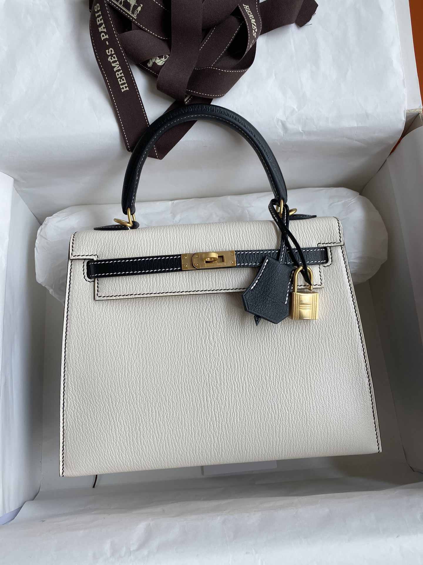 HERMES Kelly 25 Craie&Nior Epsom Gold-tone Hardware