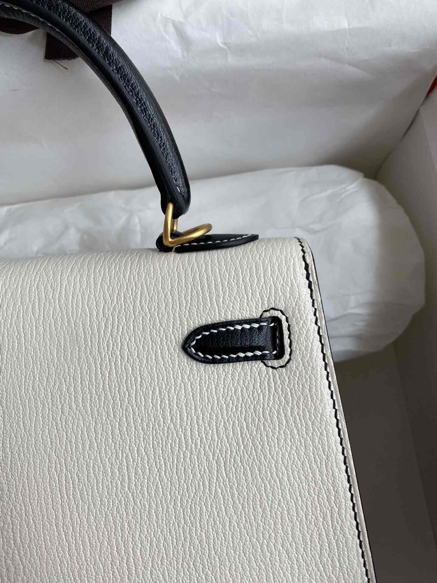 HERMES Kelly 25 Craie&Nior Epsom Gold-tone Hardware