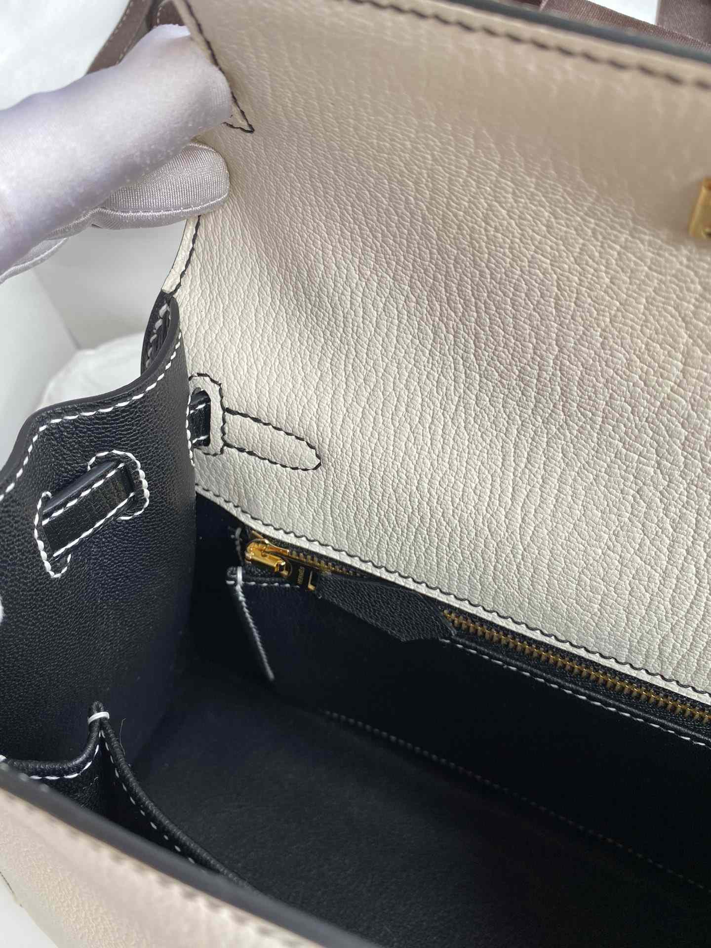 HERMES Kelly 25 Craie&Nior Epsom Gold-tone Hardware