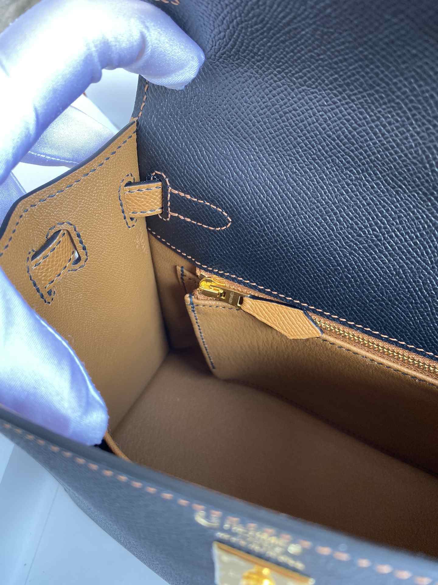 HERMES Kelly 25 Nior&Gold Epsom Gold-tone Hardware