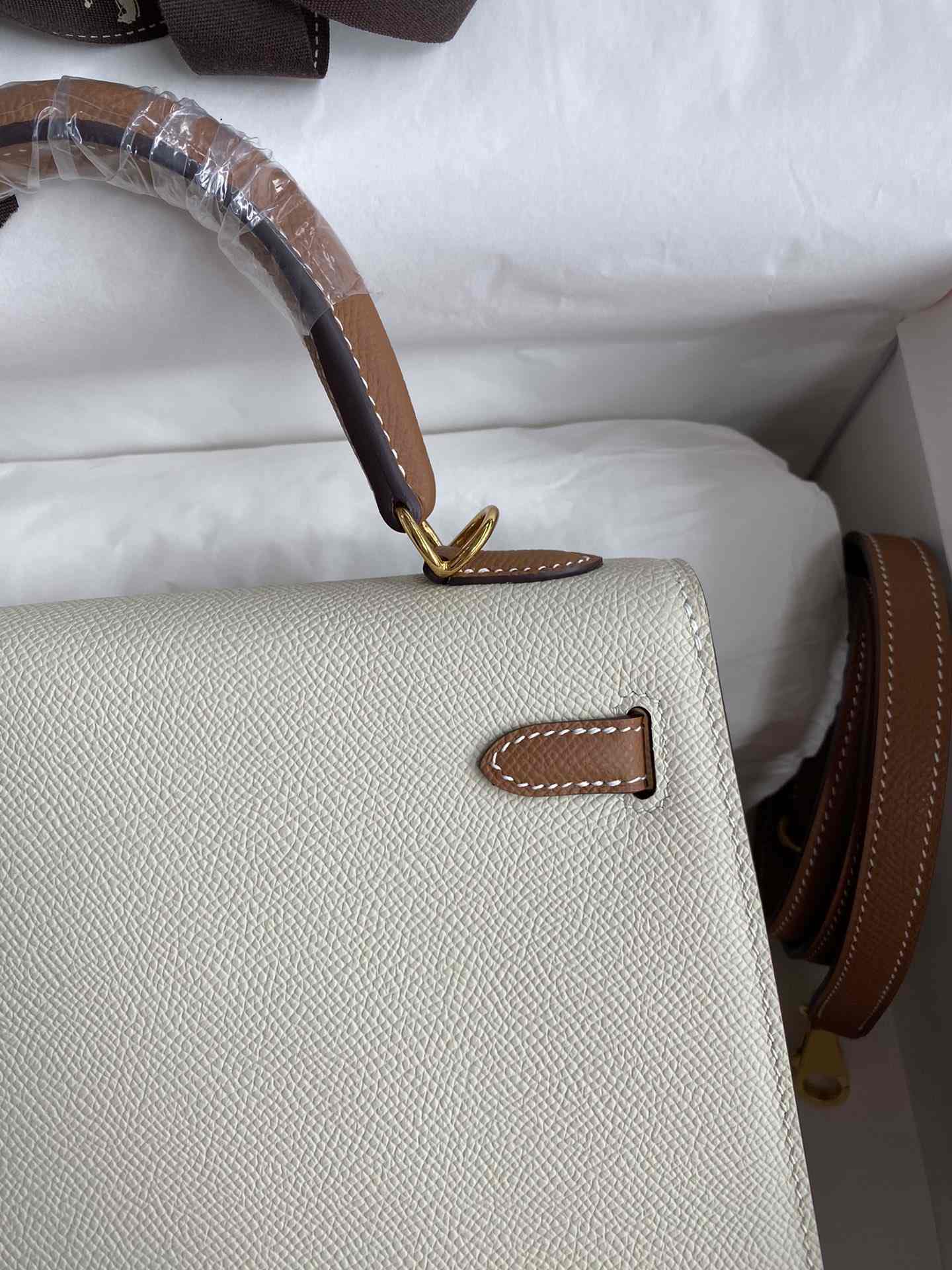 HERMES Kelly 25 Craie&Gold Epsom Gold-tone Hardware