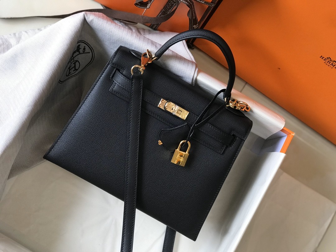 HERMES Kelly 28 Nior Epsom Gold-tone Hardware