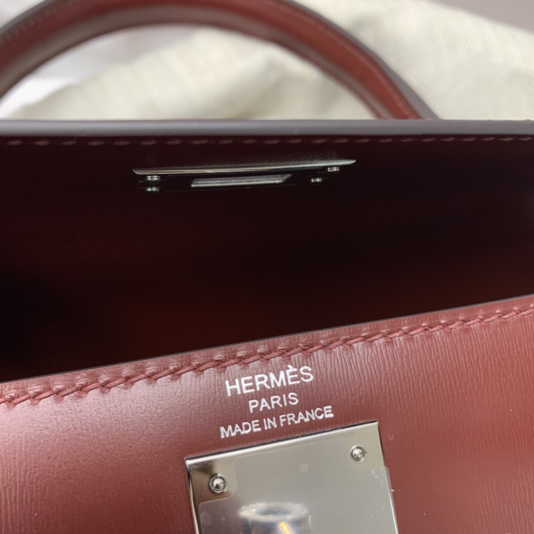 HERMES Kelly 28 Ruby Box Silver-tone Hardware