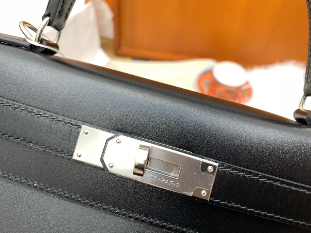 HERMES Kelly 28 Nior Box Silver-tone Hardware