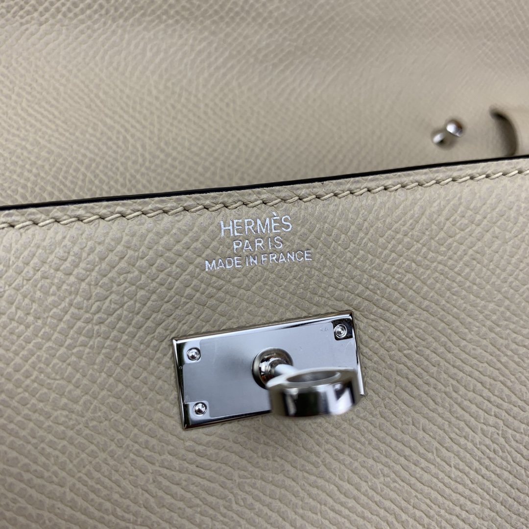 HERMES Kelly To Go Trench Epsom Silver-tone Hardware