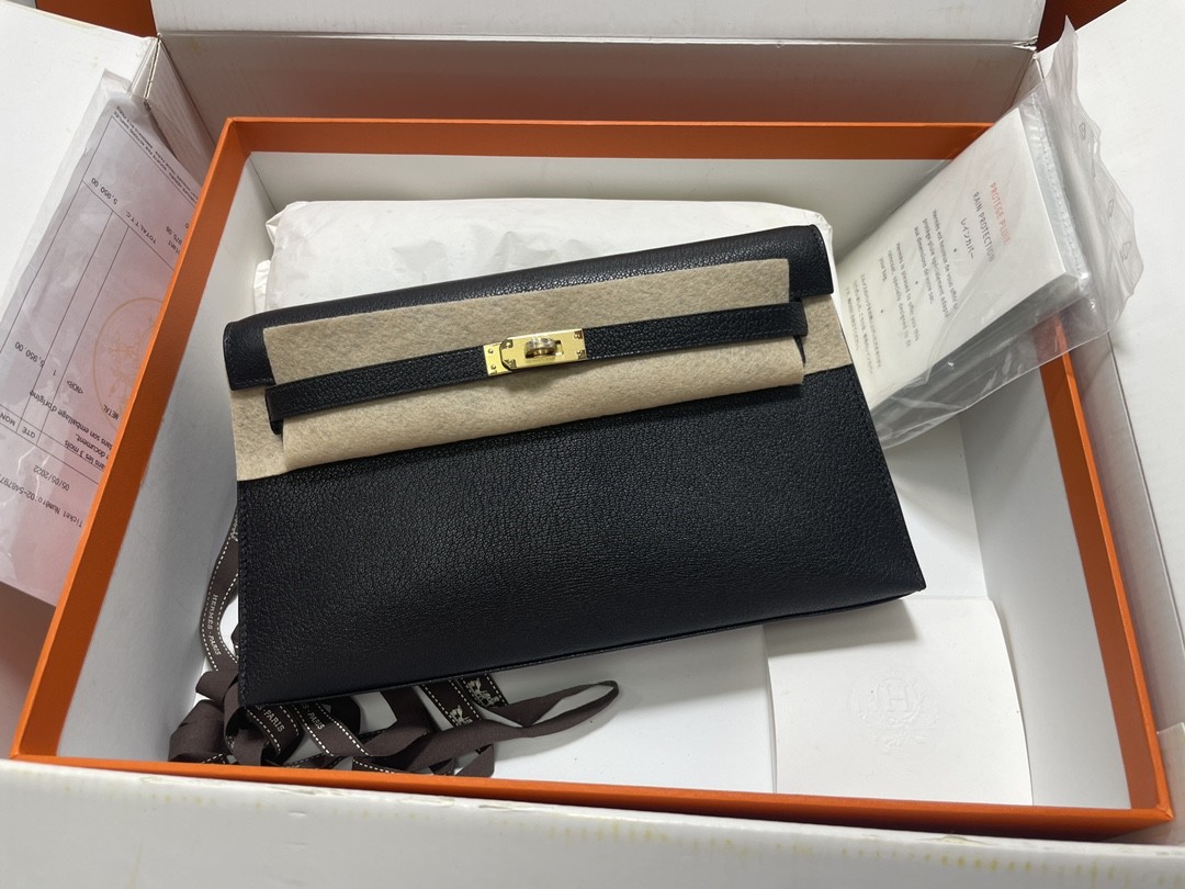 HERMES Kelly Elan Nior Chevre Gold-tone Hardware