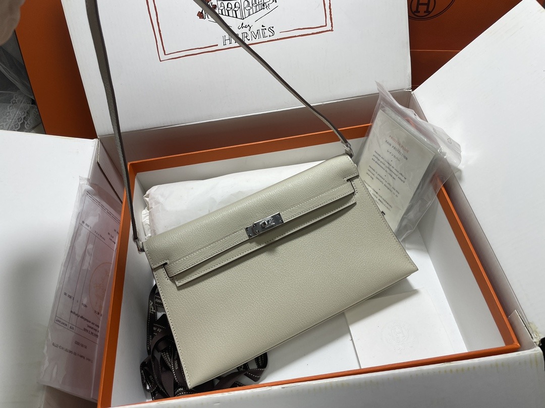 HERMES Kelly Elan Craie Chevre Silver-tone Hardware