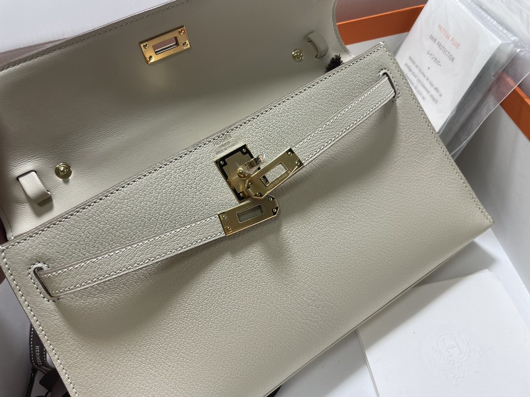 HERMES Kelly Elan Craie Chevre Gold-tone Hardware