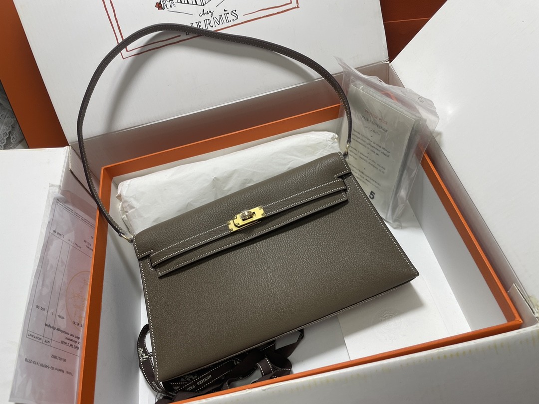 HERMES Kelly Elan Etoupe Chevre Gold-tone Hardware